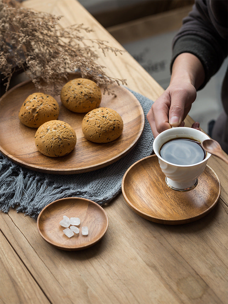 Japanese Walnut Wood Dish – Elegant Round Tableware