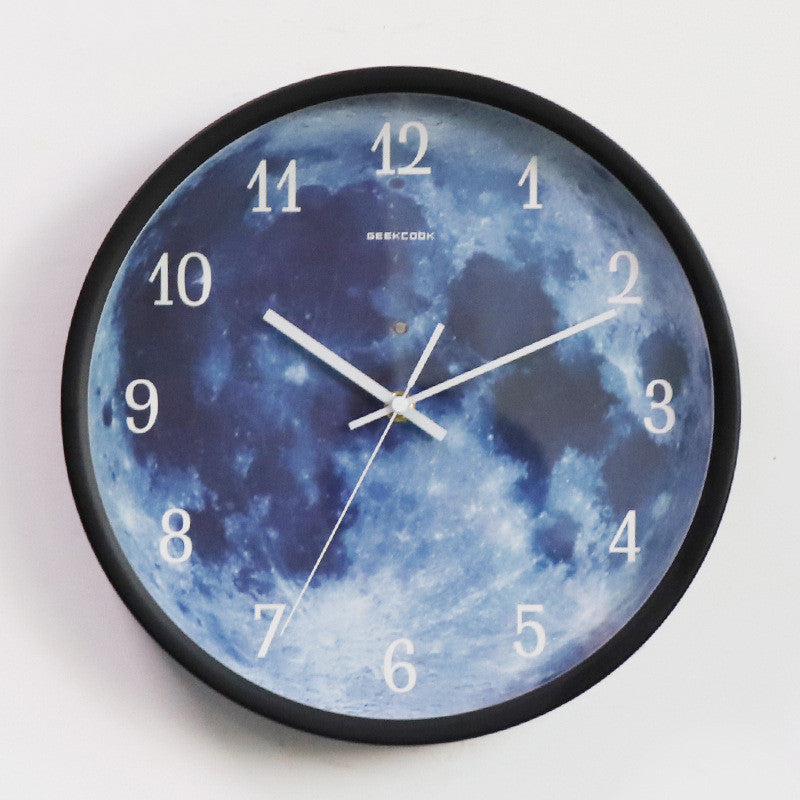 Blue Moon Gothic Wall Clock – Sound Control & Luminous Design